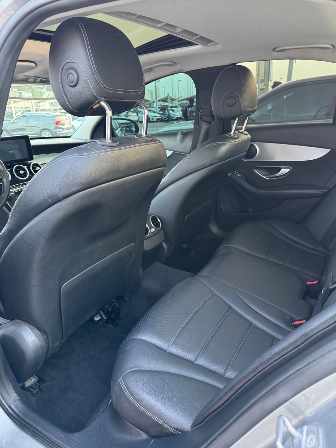 مرسيدس بنز C 200