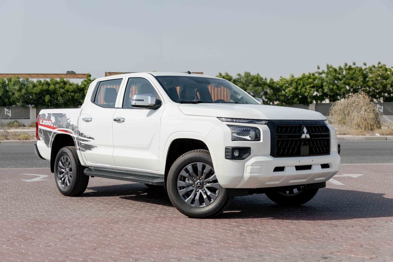 ميتسوبيشي L200 2025 Mitsubishi L200 GLS 2.4L - Manual - White Inside Black | Export Only