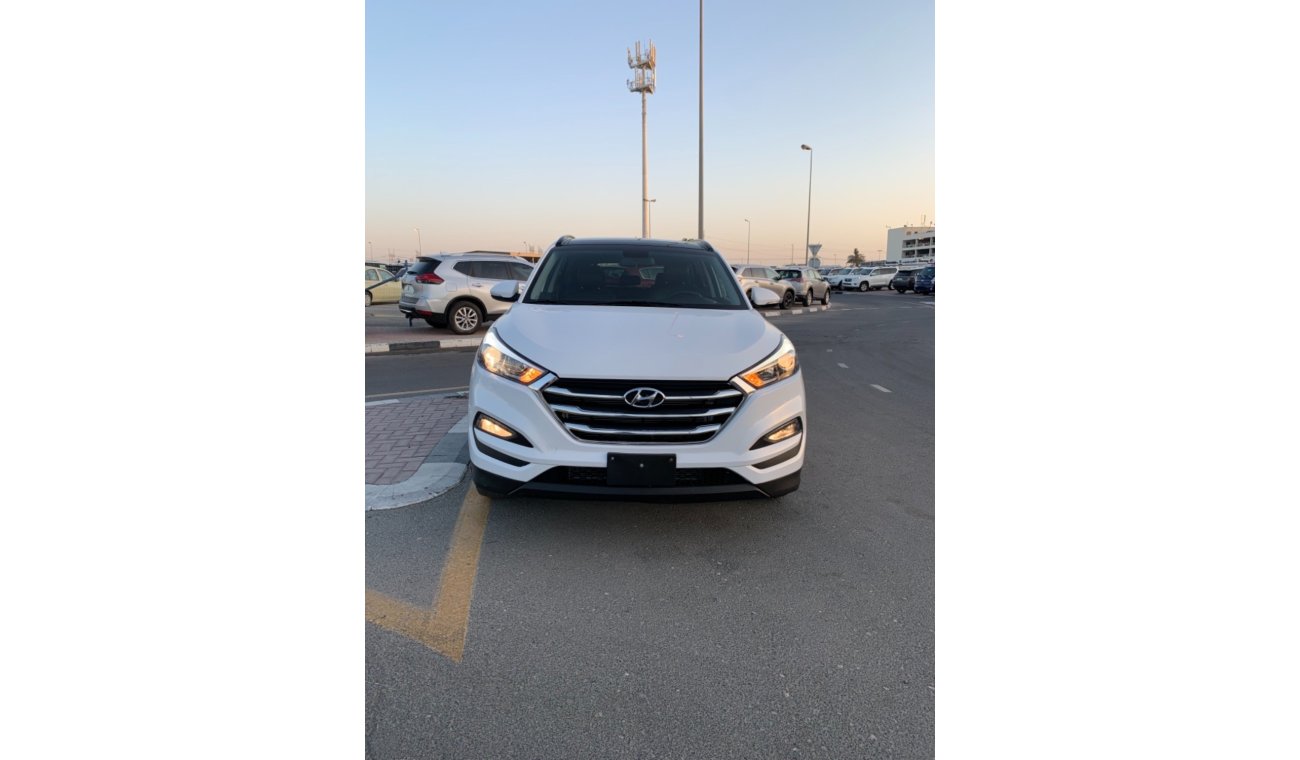 Hyundai Tucson KEY START FULL OPTION PANORAMIC 2.0L V4 2018 AMERICAN SPECIFICATION