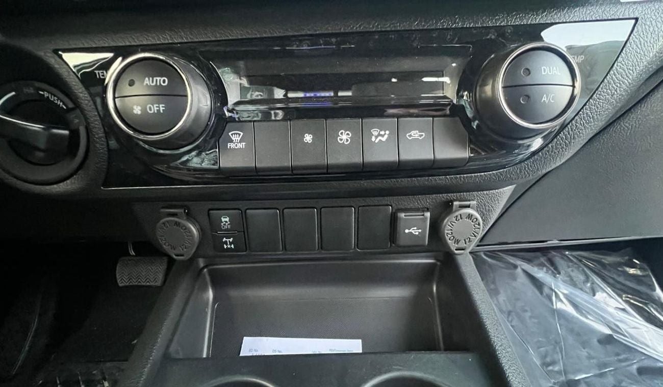 Toyota Hilux ADVENTURE 4.0L V6 PETROL