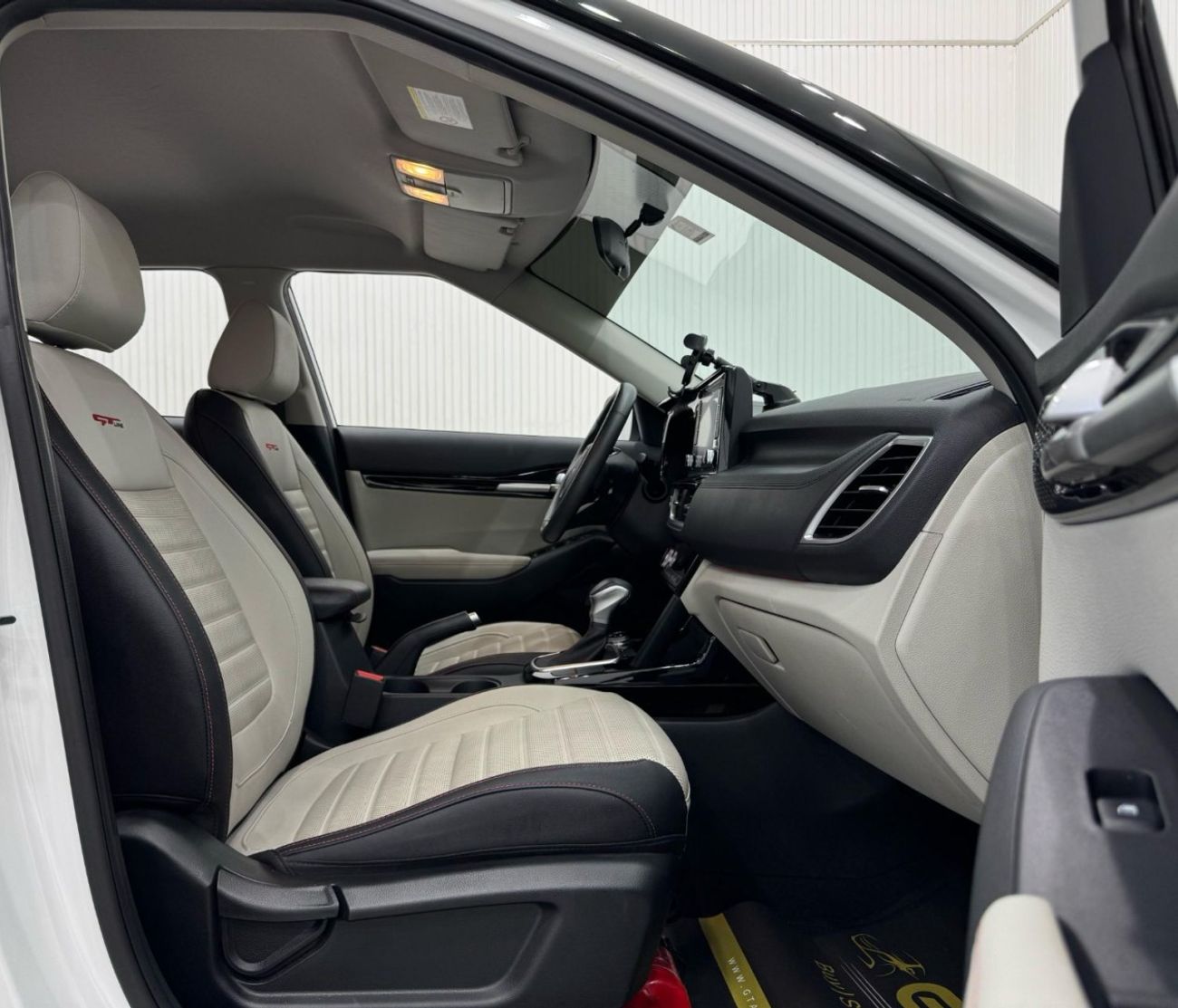 Kia Seltos GT Line 1.6L 2023 KIA Seltos GT Line, 2028 KIA Warranty, 2027 KIA Service Pack, Low Kms, GCC