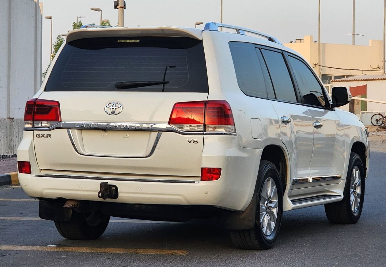 Toyota Land Cruiser GXR
