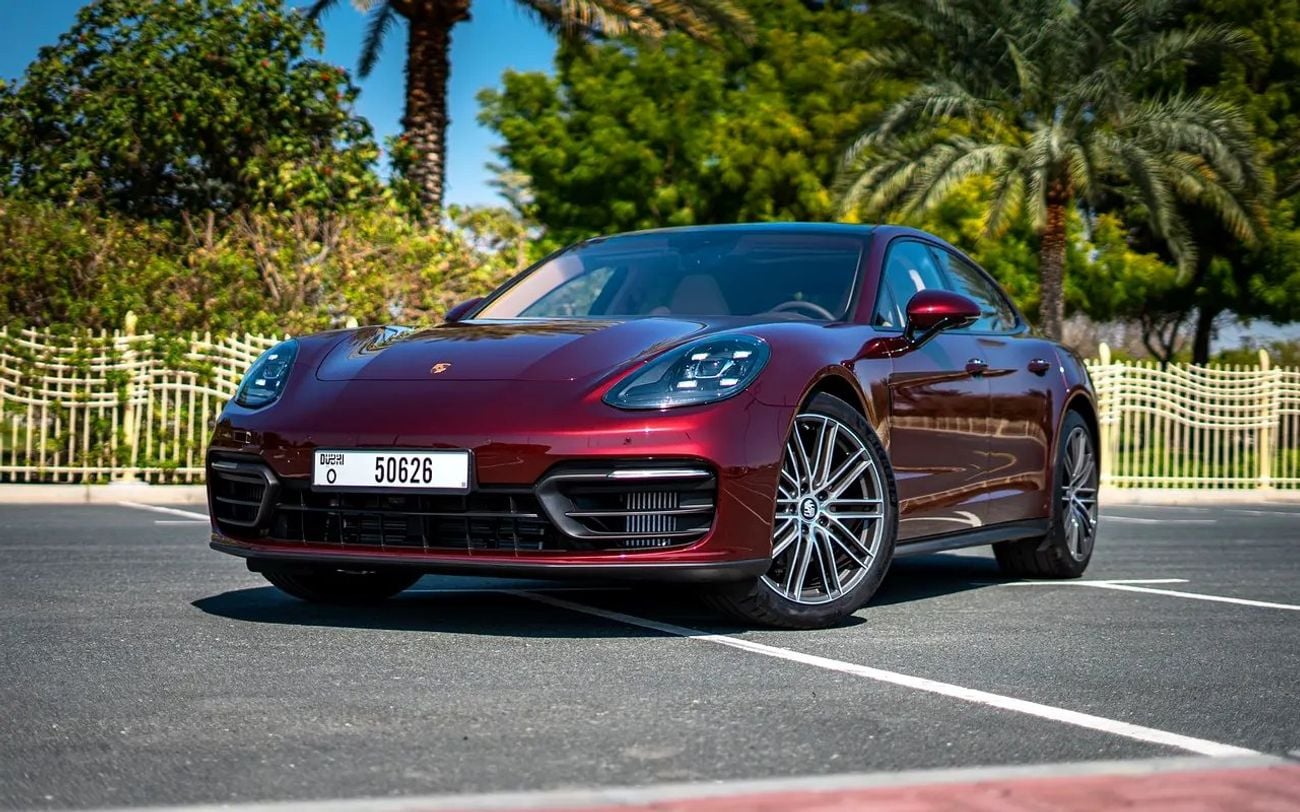 Porsche Panamera 4