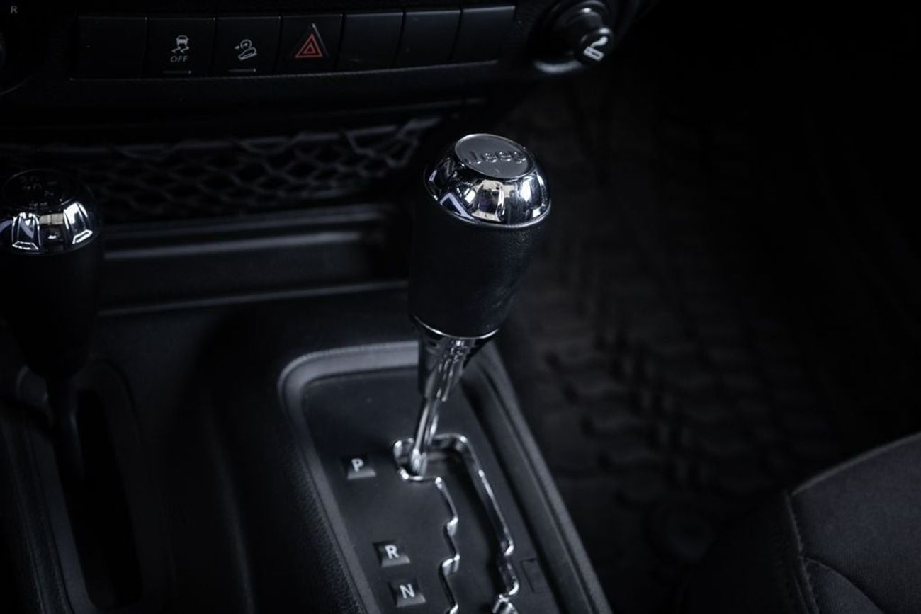 Jeep Wrangler Sport Falcon 3.6L A/T (3 Door)