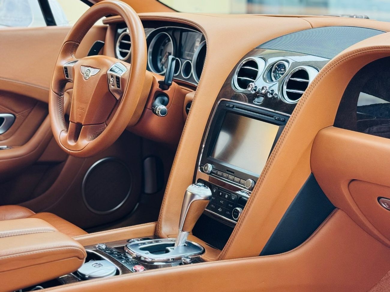 بنتلي كونتيننتال جي تي