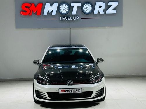 فولكس واجن جولف GTI 2.0L