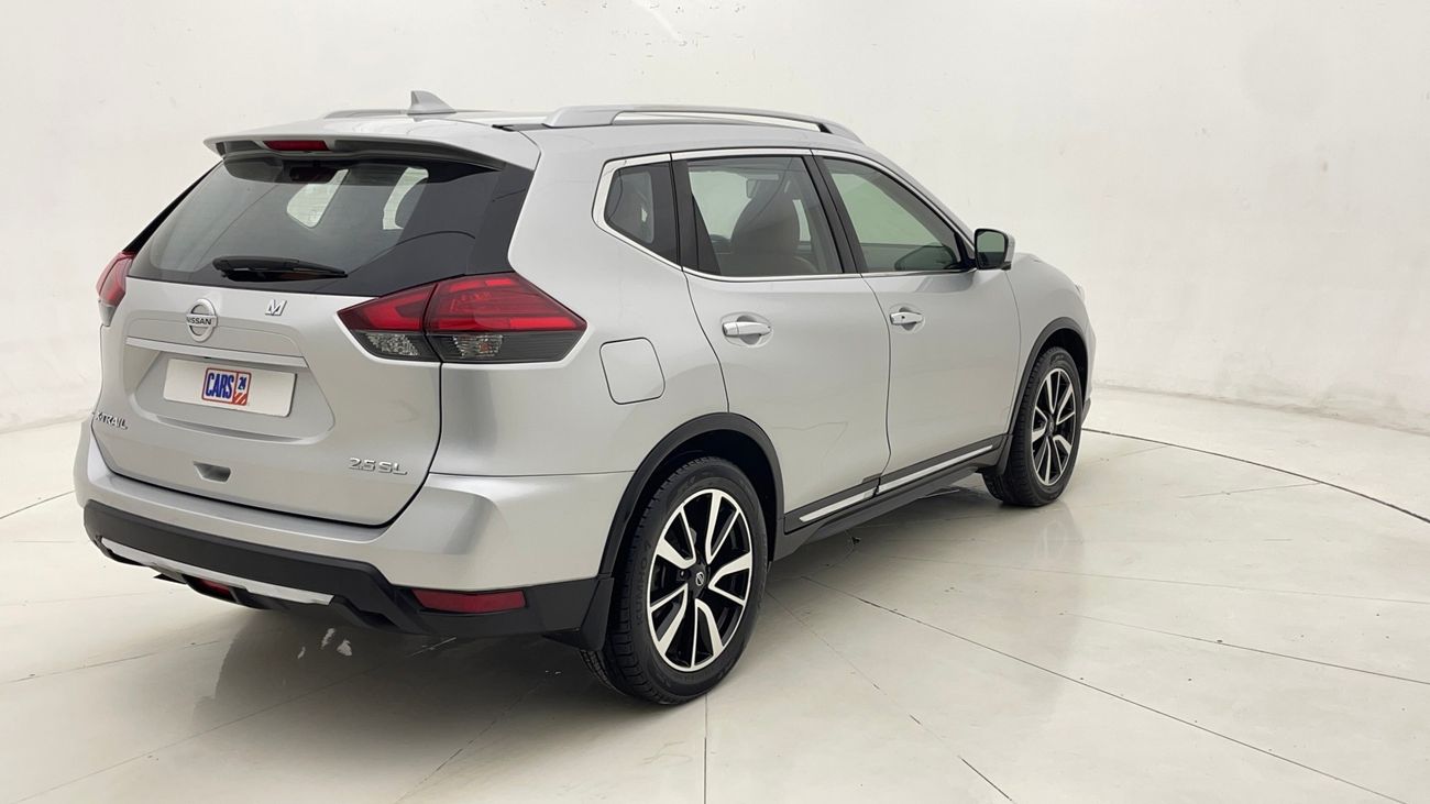 نيسان إكس تريل SL 2.5 | بدون دفعة مقدمة | اختبار القيادة في المنزل