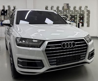 أودي Q7 45 TFSI quattro S-Line 3.0L