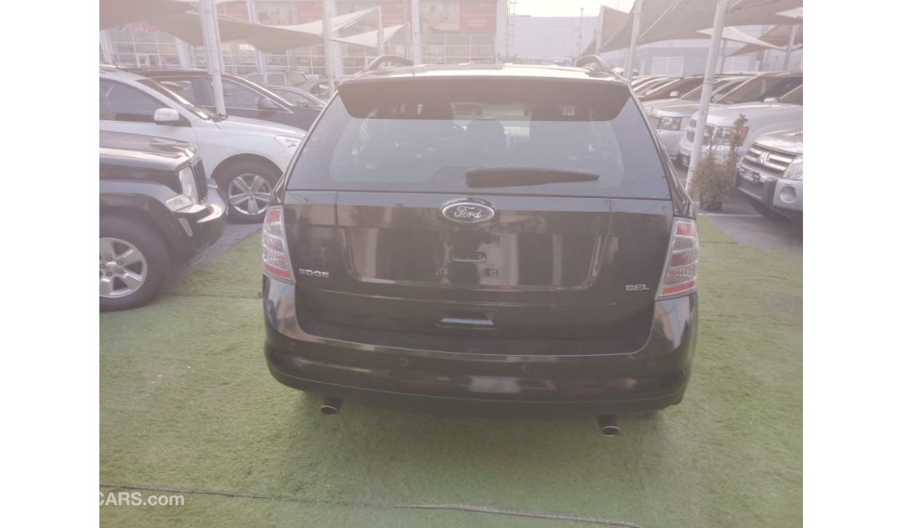 Ford Edge Gulf model 2010, black color, cruise control, rear wing wheels, sensor wheels, in excellent conditio