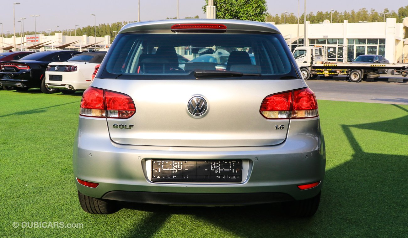 Volkswagen Golf 1.6/GCC | VERY GOOD CONDITION | WARRANTY GEAR ENGINE AND CHASSIS