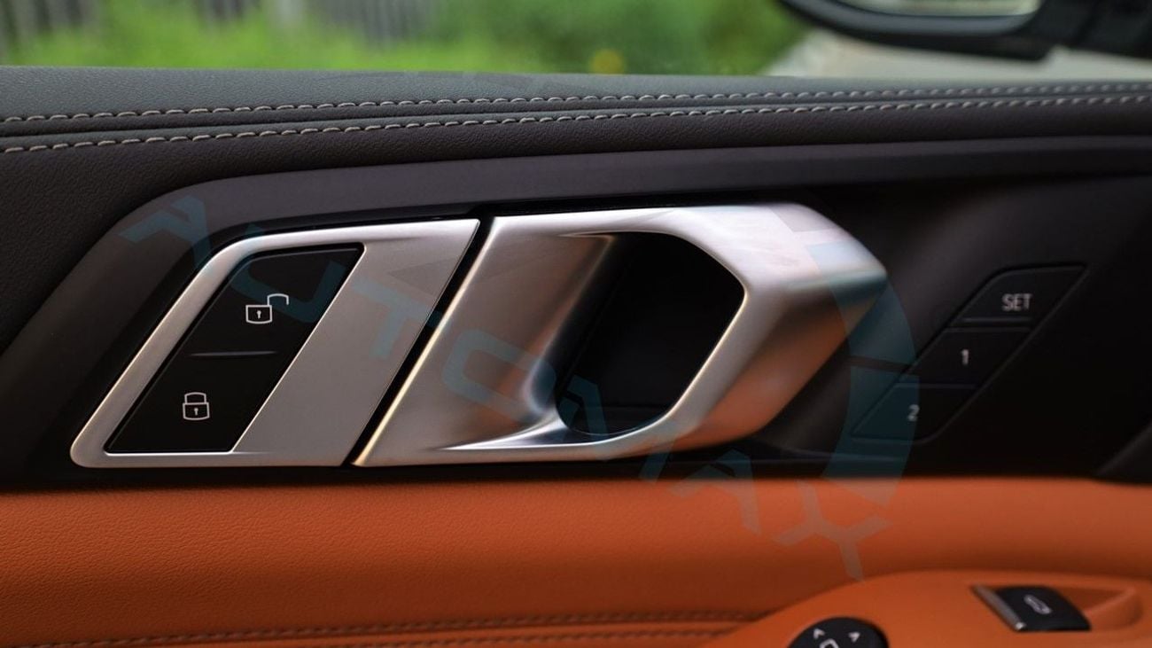 بي أم دبليو X5 M xDrive 40i 3.0T GCC 2025 0Km With 2 Years Warranty & 3 Years Service @Official Dealer