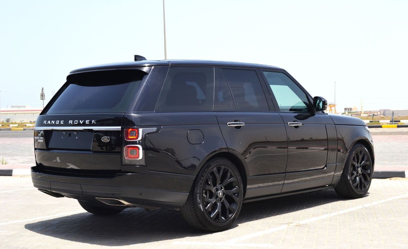 لاند روفر رينج روفر Range Rover VOGUE SE Supercharged V8 2018 Full option Super clean car specs GCC