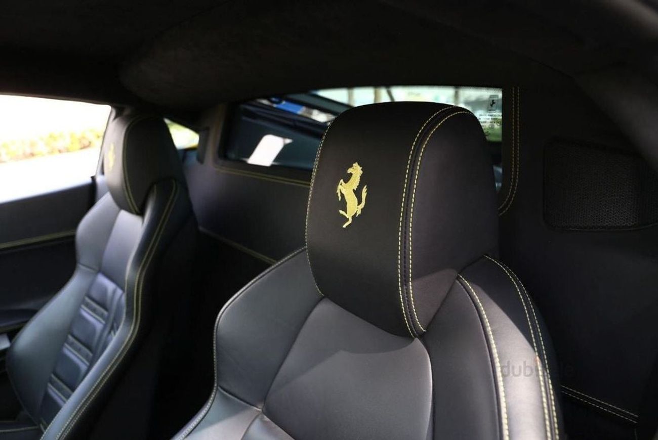 فيراري 458 Std 4.5L GCC SPEC NEAT AND CLEAN