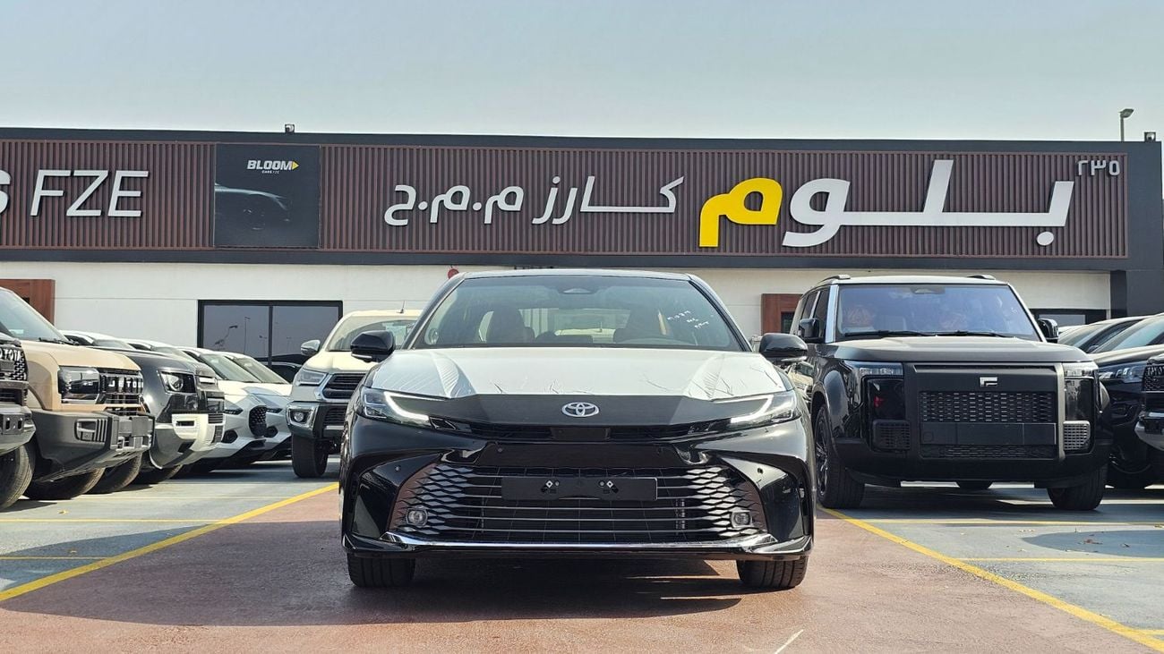 Toyota Camry Toyota Camry Lumiere, 2.5L Hybrid with Seat Memory & Ventilation, Radar, 360 Camera