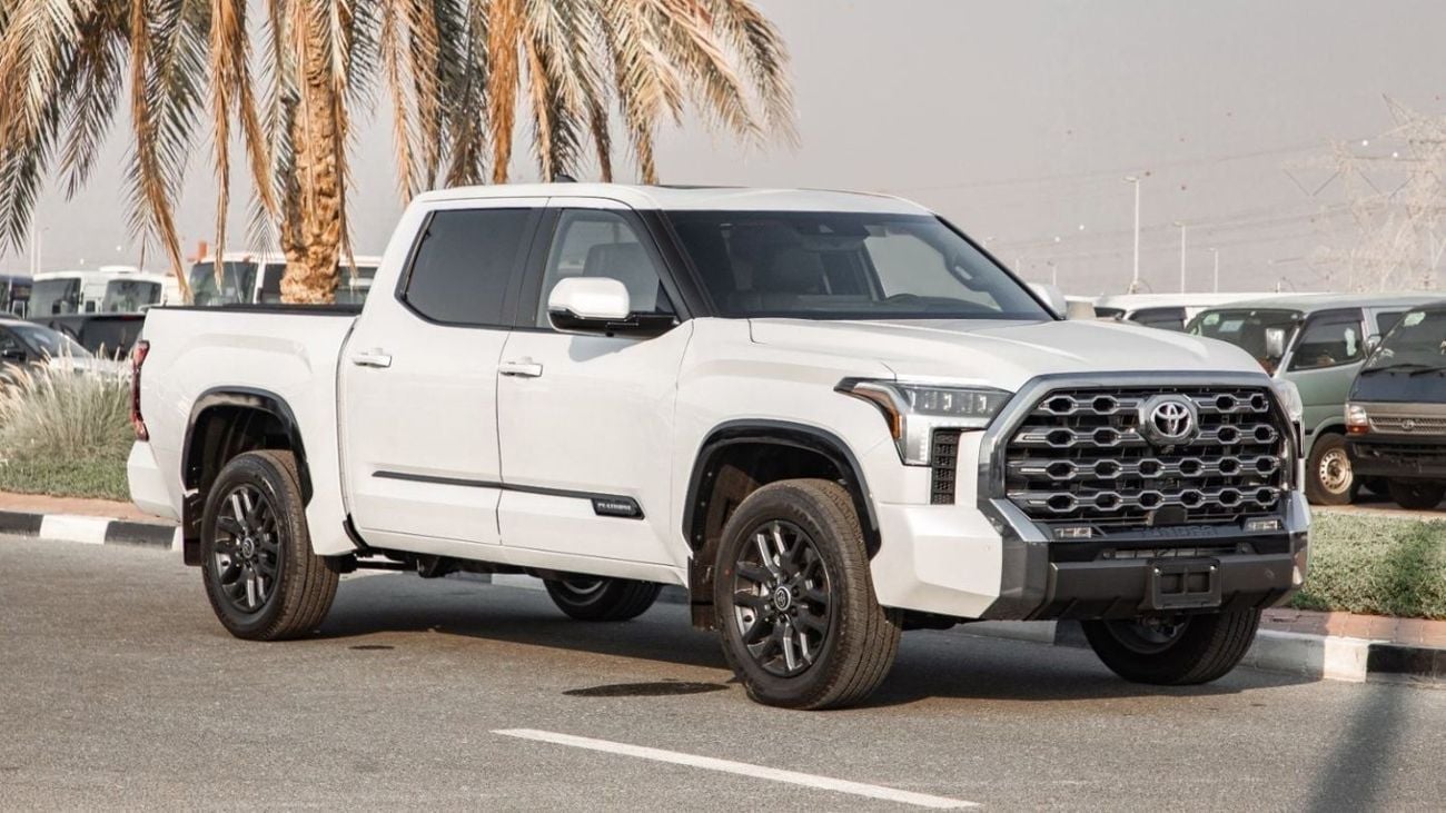 Toyota Tundra Platinum 4WD. Local Registration + 10%