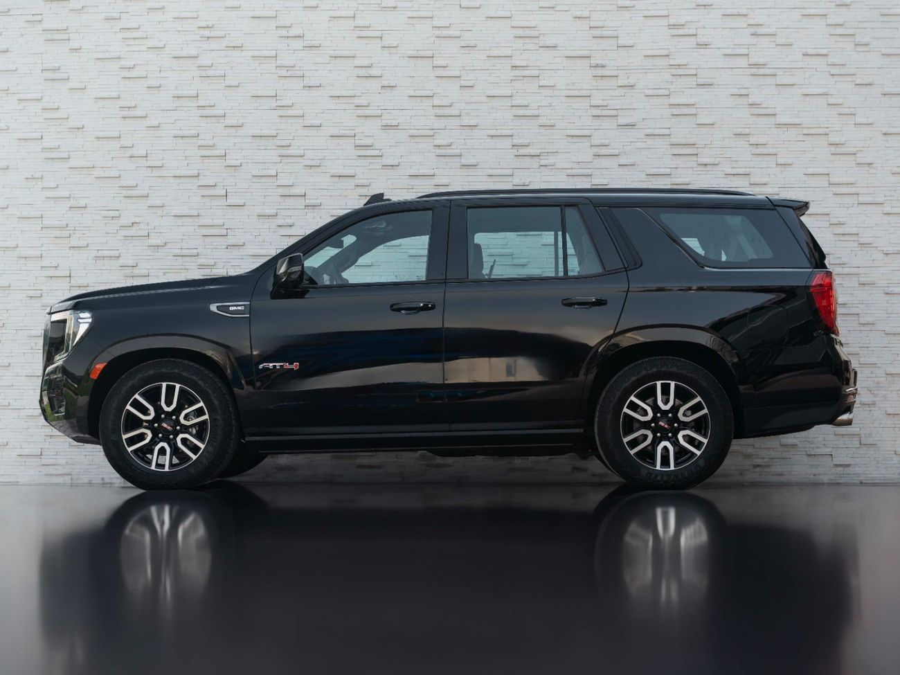 جي أم سي يوكون 5.3 V8 AT4 (AWD)