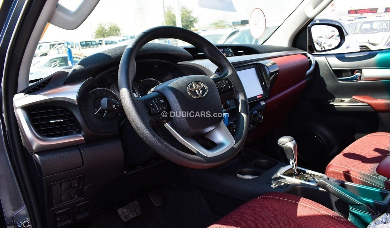 تويوتا هيلوكس S-GLX SR5 2.7 Petrol A/T 4WD