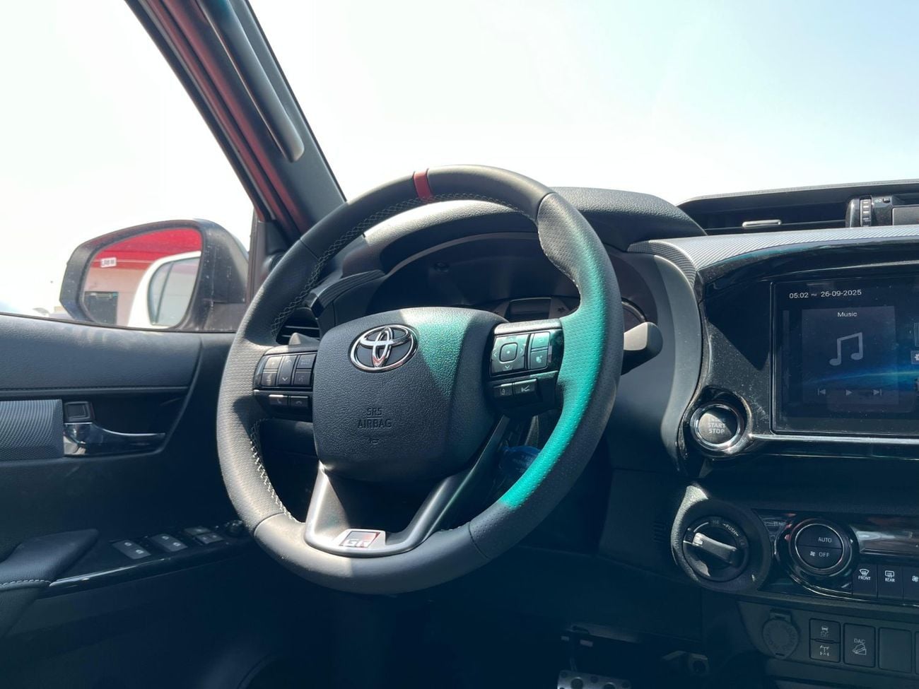 تويوتا هيلوكس GR Sport 2.8L