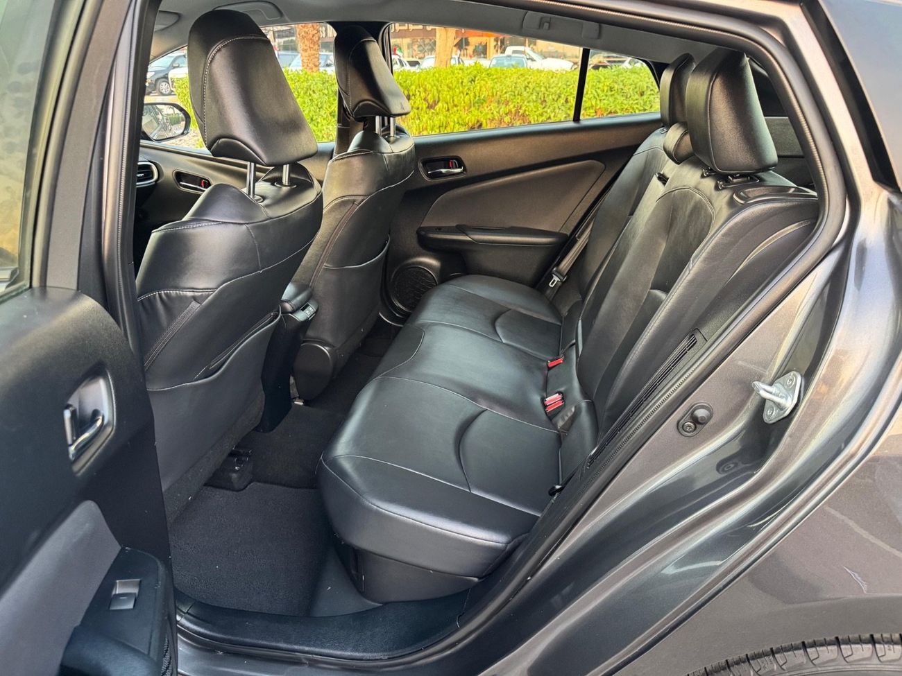 Toyota Prius 2022 PRIME PLUG IN HYBRID HEV Limited 1.8L FULL OPTION CANADA SPEC