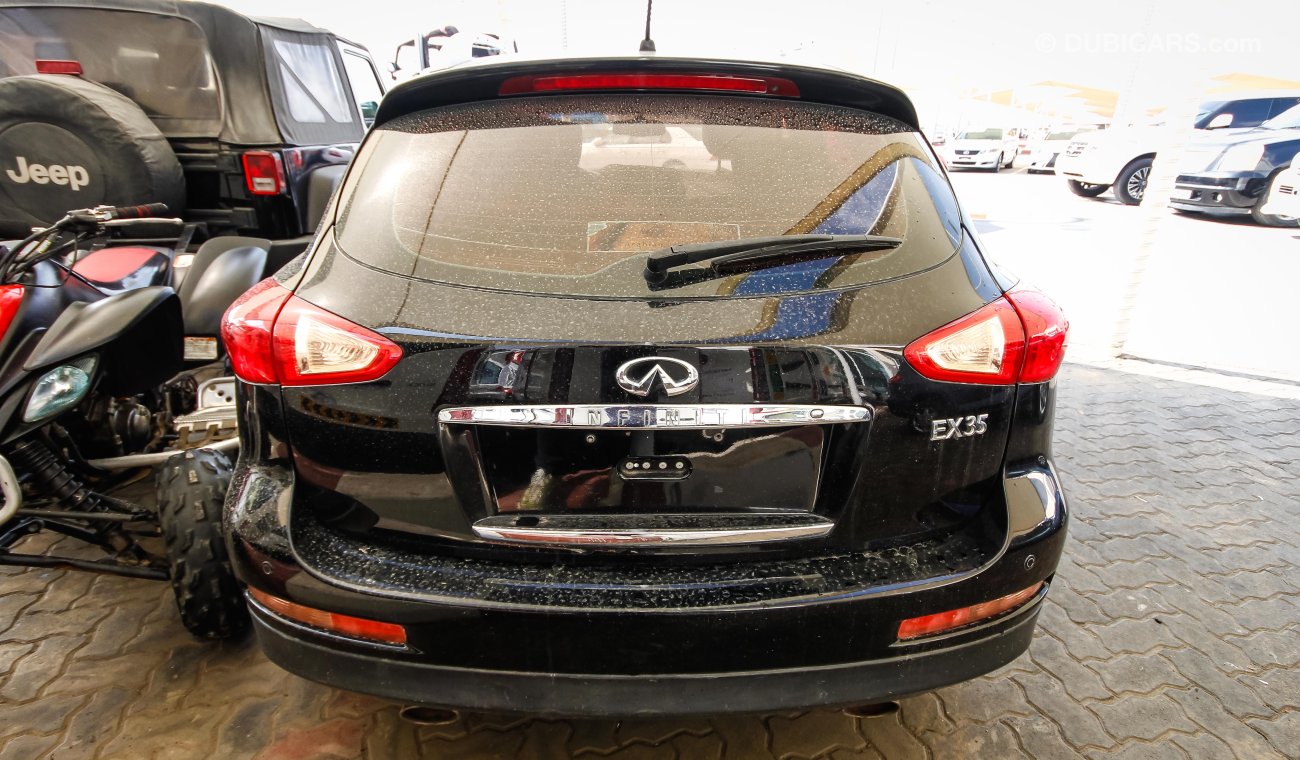 Infiniti EX35