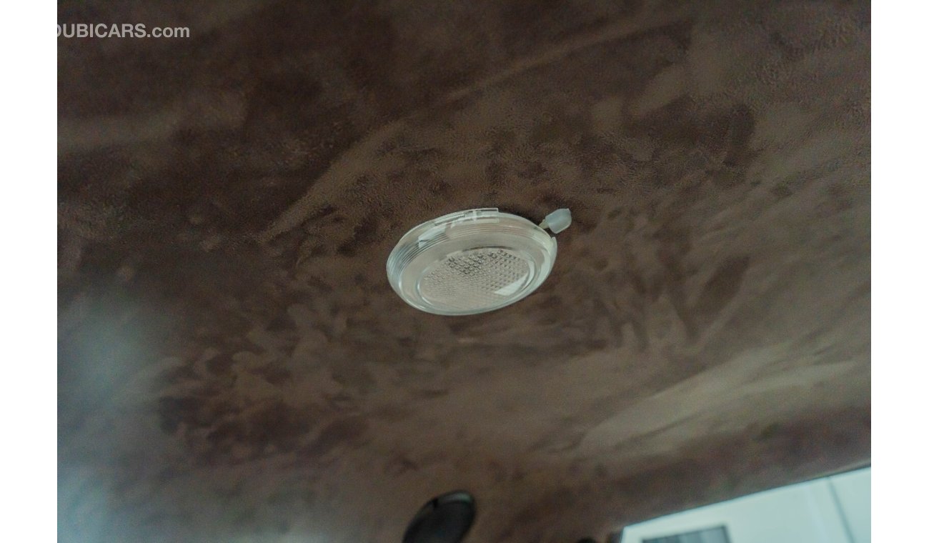 لاند روفر رينج روفر 1988 Range Rover Vogue SE 3.5L V8 Fuel Injection / British Motor Industry Heritage Trust Certified M