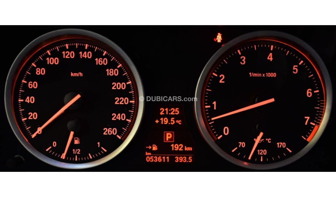 BMW X6 ( ONLY 53000KM ) AMAZING BMW X6 2014 Model!! in Maroon Color! GCC Specs