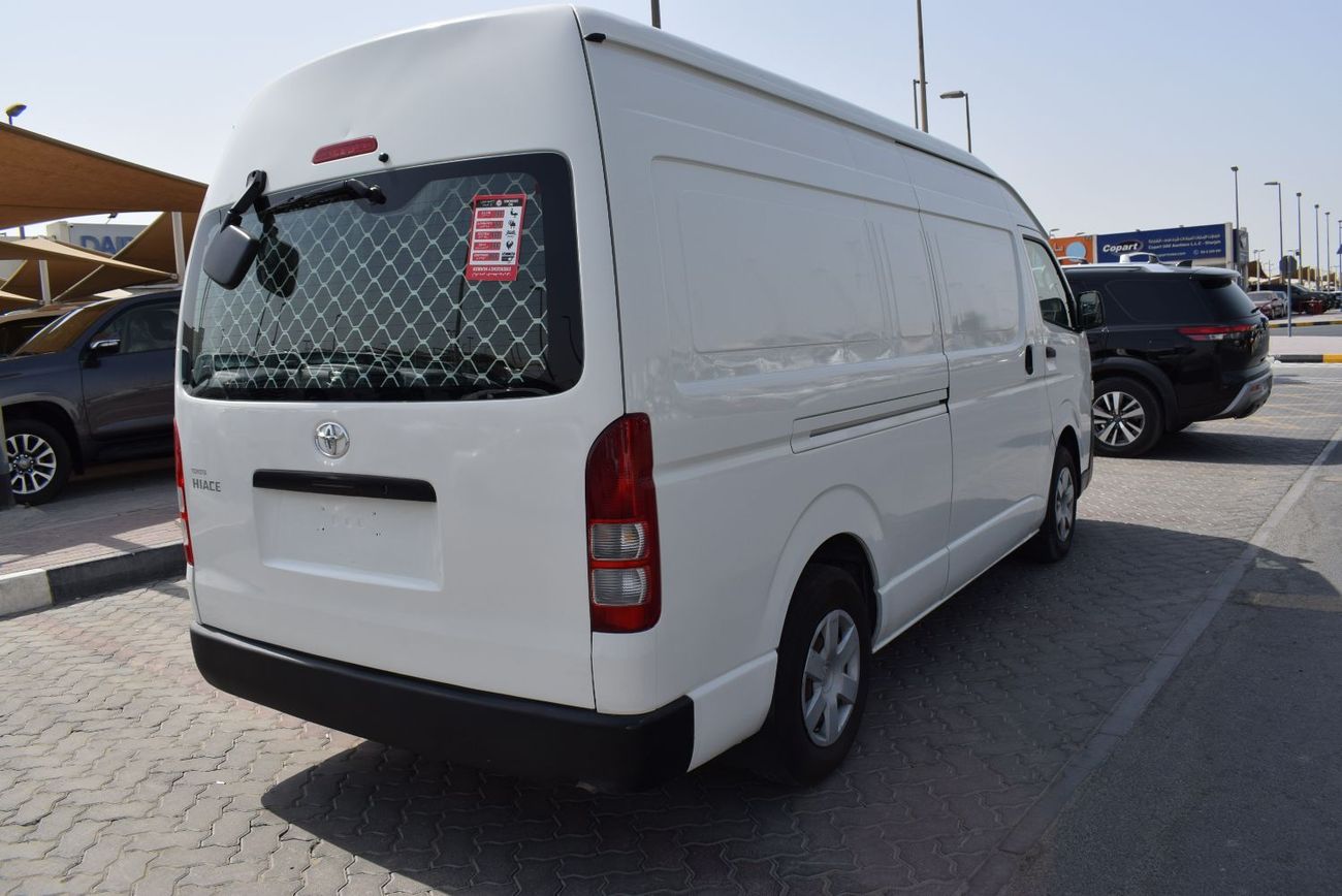 Toyota Hiace GLS -High Roof  Panal Van 2.7L