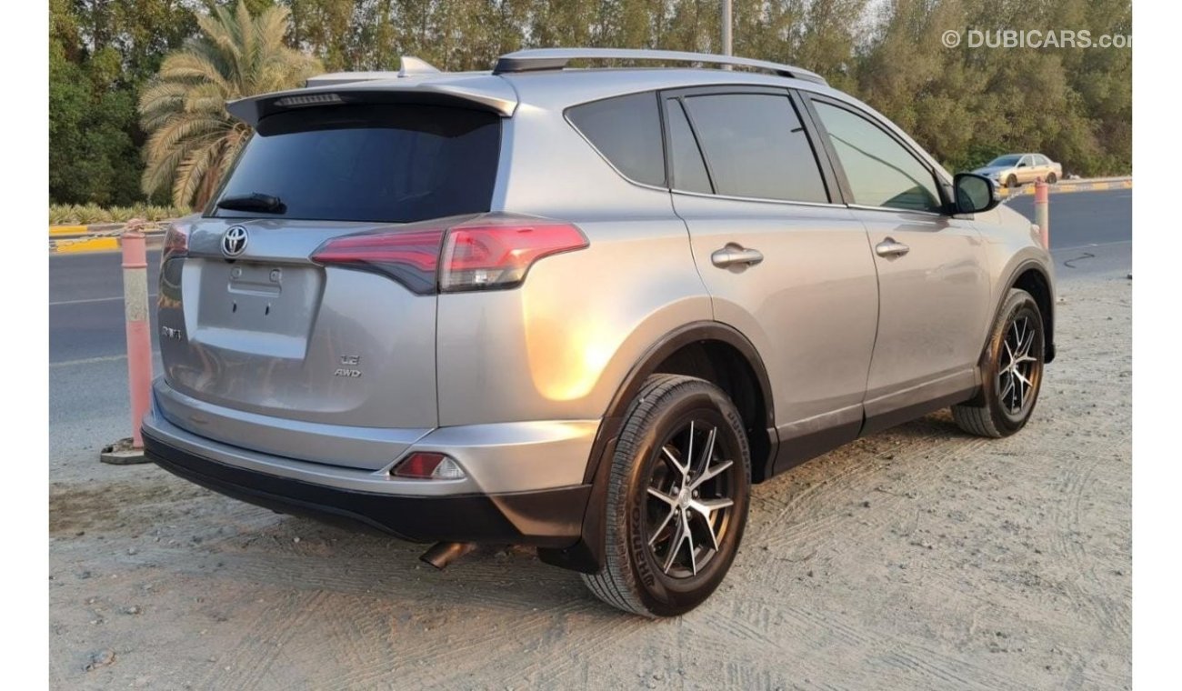 تويوتا راف ٤ 2018 4WD PUSH START, SUNROOF, ALLOY WHEELS FOR URGENT SALE