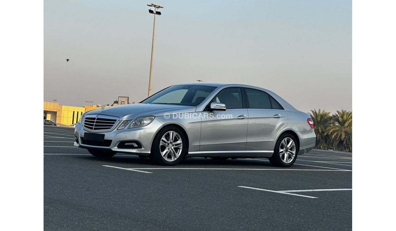 مرسيدس بنز E300 موديل 2010 خليجي حاله ممتازه من الداخل والخارج