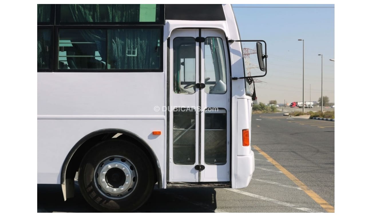 Ashok Leyland Falcon 2015 |  ASHOK LEYLAND FALCON A/C - 67 SEATER CAPACITY HIGH BACK - GCC SPECS AND EXCELLENT CONDITION