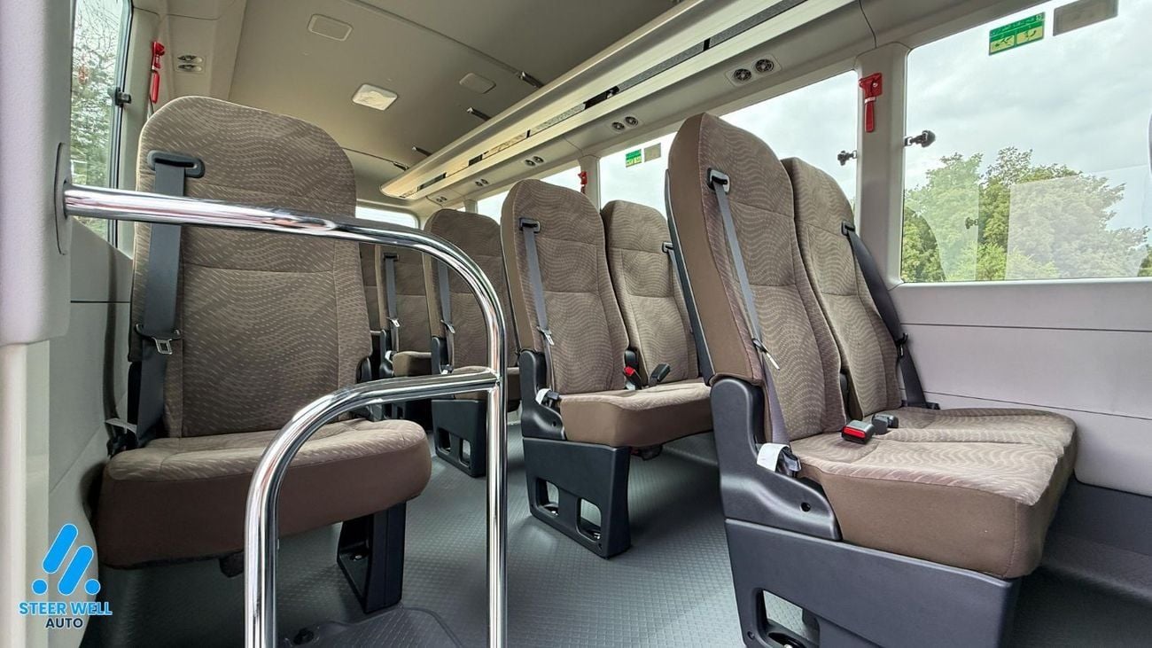 Toyota Coaster 23-Seater Bus 4.0L Diesel RWD GCC Specs Full Option White | BEST PRICE