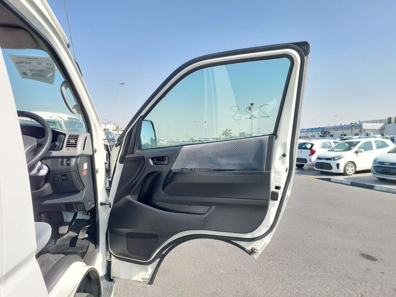 تويوتا هاياس (RAMADAN OFFER) TOYOTA HIACE VAN RHD 2009 MODEL 2.7 L PETROL AUTOMATIC(PM65726)