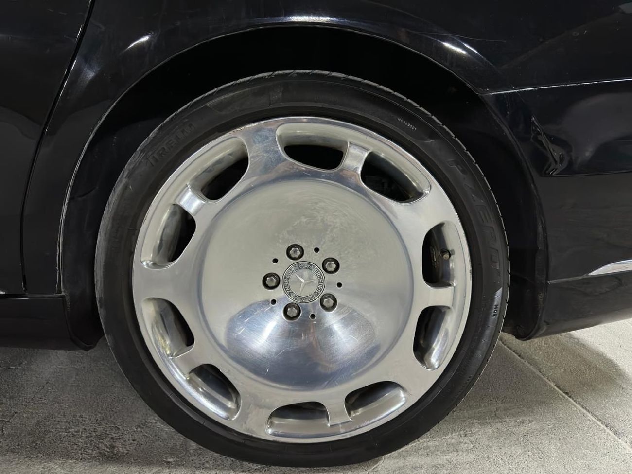 Mercedes Maybach S550 Maybach 2015 4.7L | 6 BUTTONS | BROWN INTERIOR | REAR ENTERTAINMENT