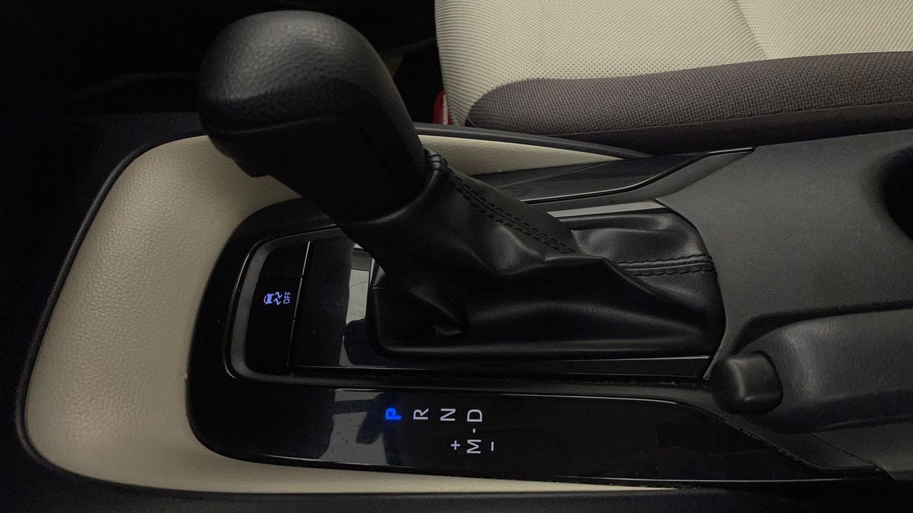 تويوتا كورولا XLI 1.6 | بدون دفعة مقدمة | اختبار القيادة في المنزل