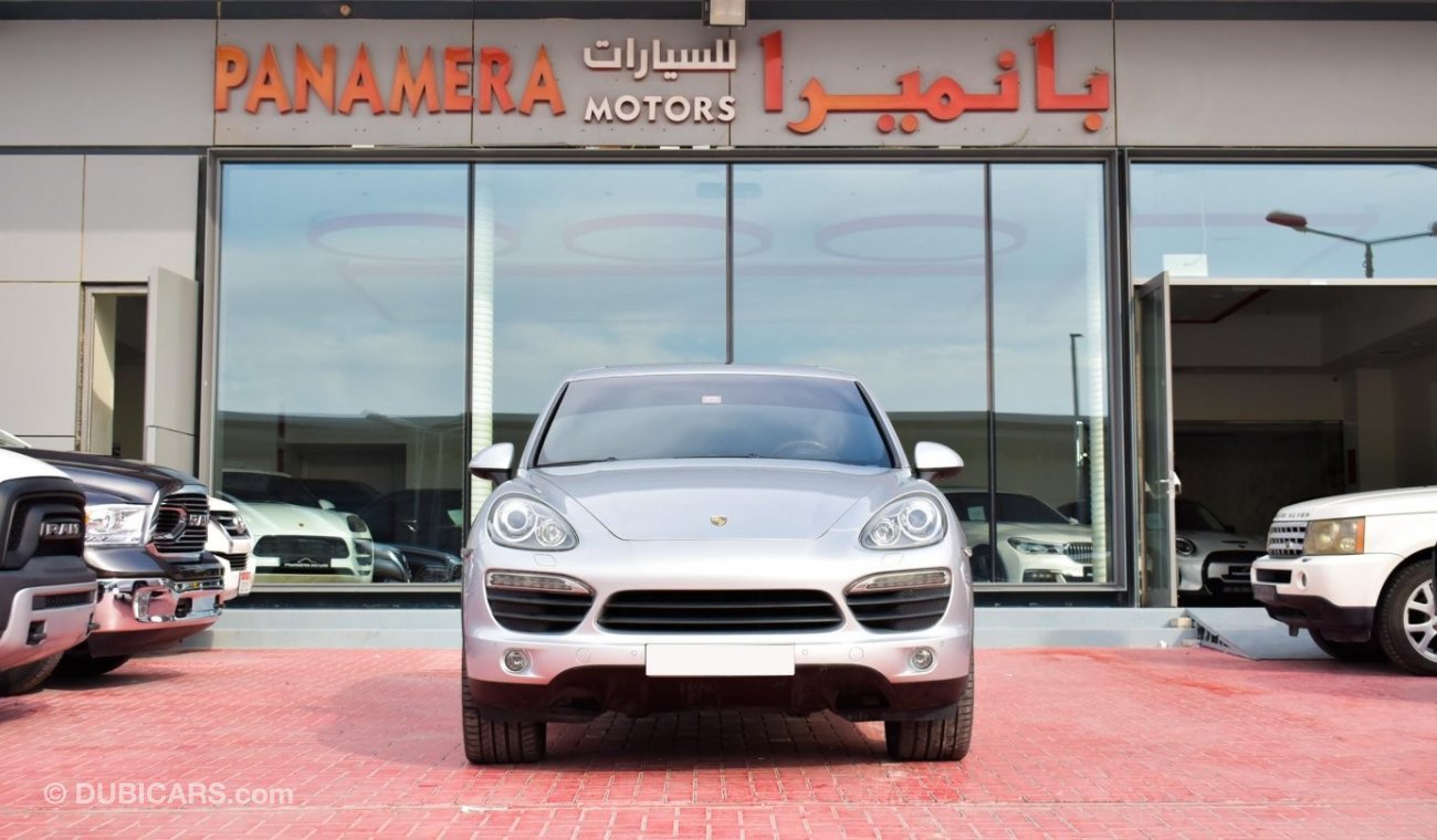 Used Porsche Cayenne S 2012 for sale in Abu Dhabi 572911
