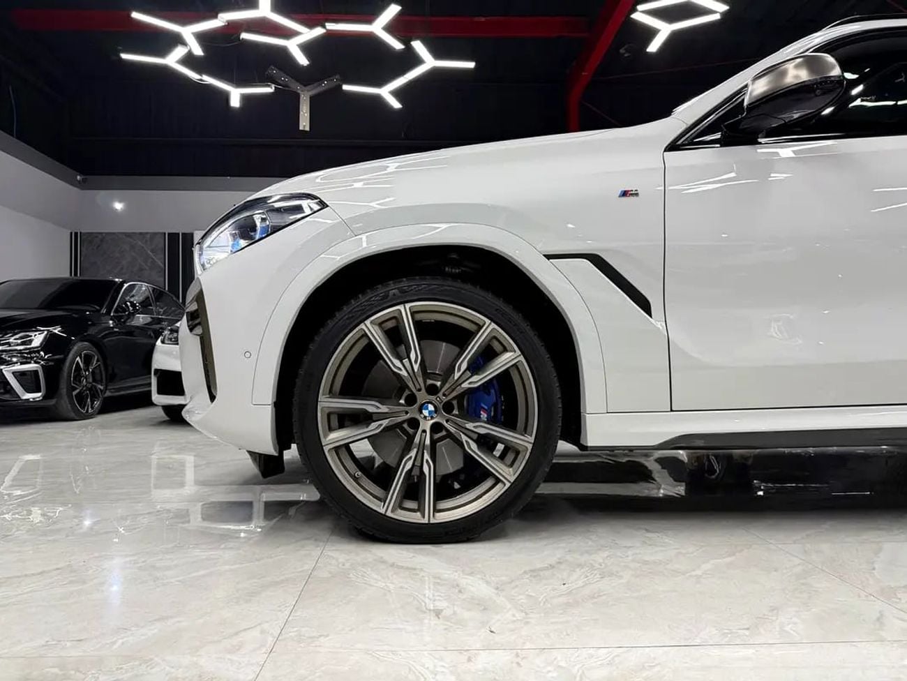 بي أم دبليو X6 XDRIVE M50i