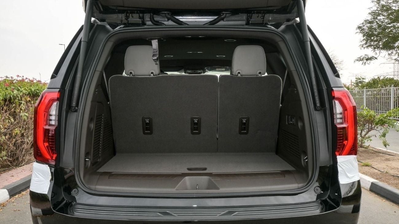 GMC Yukon 5.3 V8 SLT (AWD) GMC YUKON Elevation RWD 5.3L V8 - 2025 - Brand New (Export)