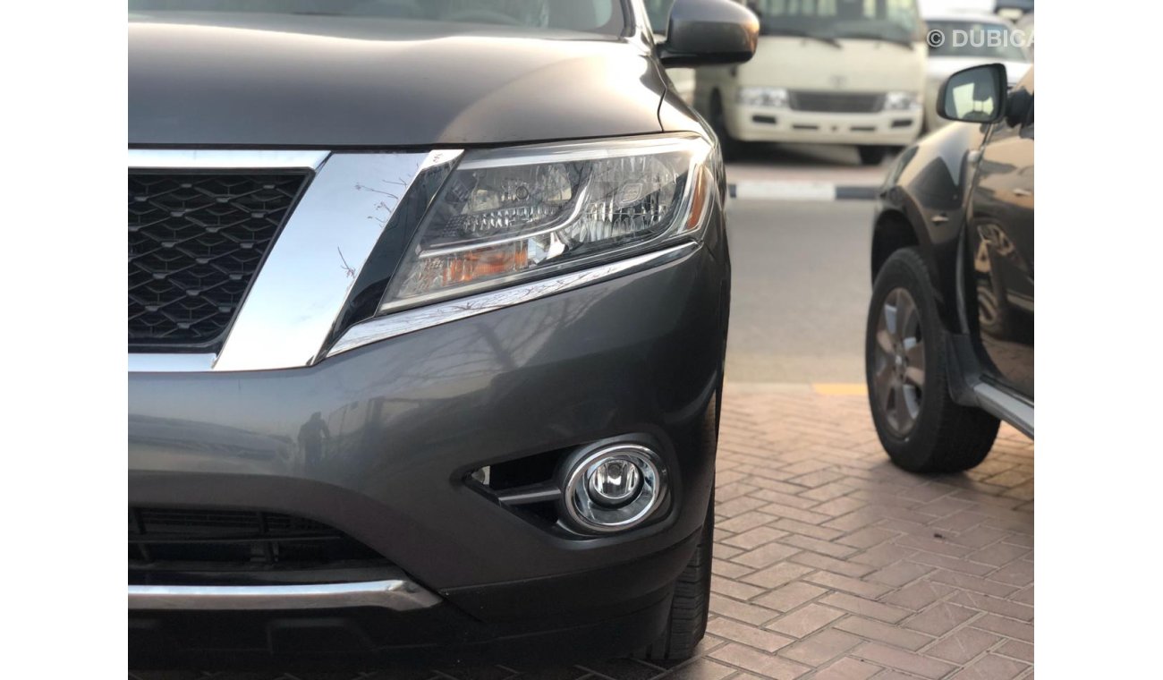 نيسان باثفايندر SV-PUSH START-DVD-LEATHER SEATS-PARKING SENSORS-ALLOY WHEELS-CRUISE-REAR AC-FOG LIGHTS-POWER SEATS