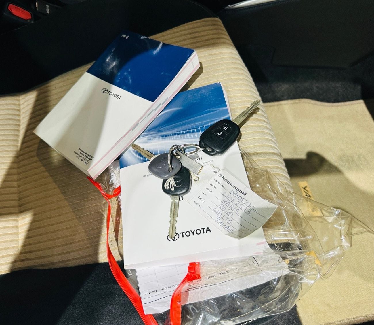 تويوتا يارس Std 1.3L hatchback