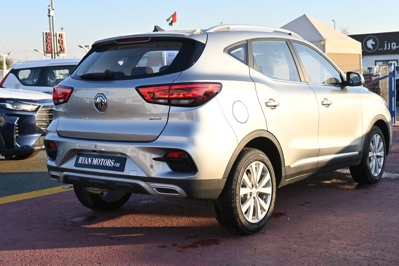 MG ZS MG ZS Comfort 1.5L Petrol Color Silver Model 2025