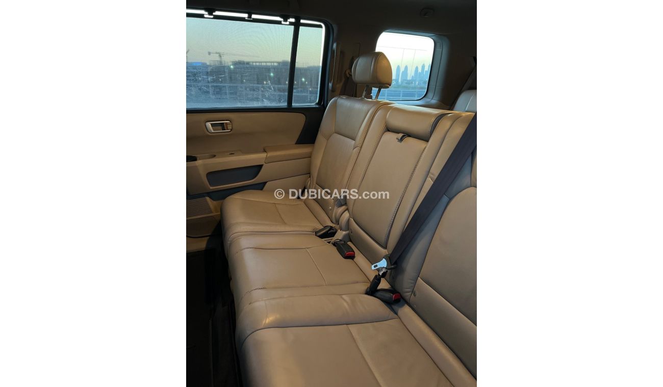 Honda Pilot Honda Pilot GCC 2011 Full options Leather interior