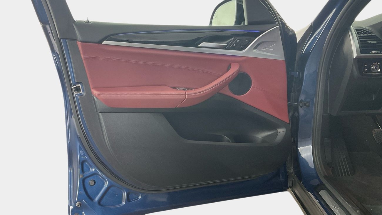 BMW X4 xDrive 30i Executive | upto AED 20,000 Ramadan Discount | Guaranteed Warranty | 0 Down Payment