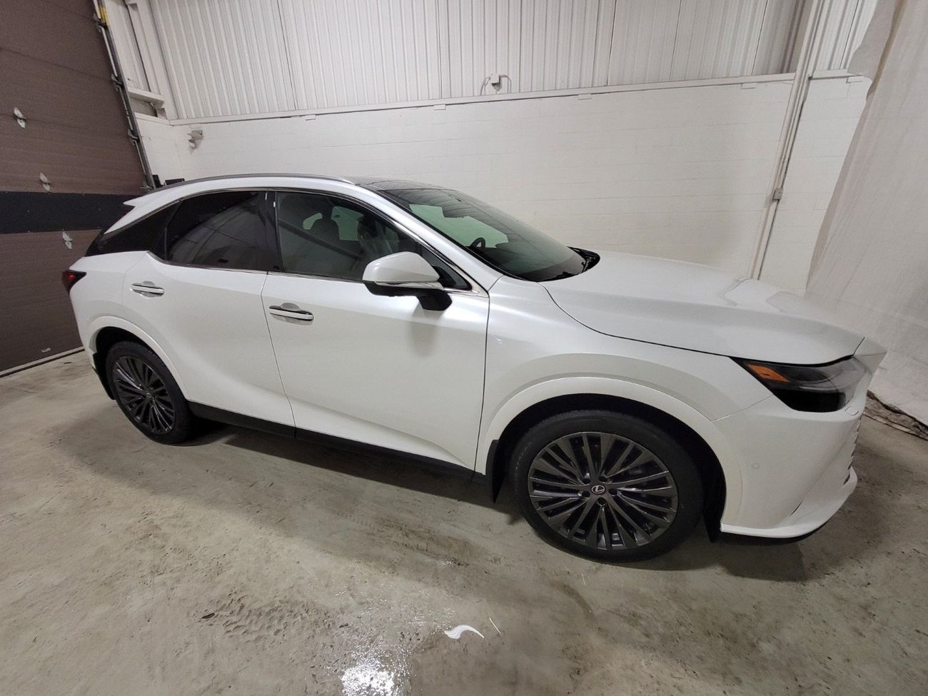 لكزس RX 350 EXECUTIVE ( Canadian Spec )
