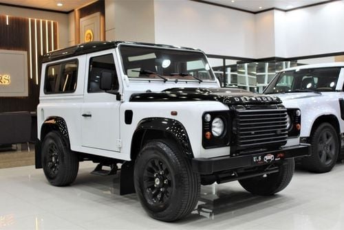 Land Rover Defender 90 2014 GCC LOW MILEAGE IN MINT CONDITION
