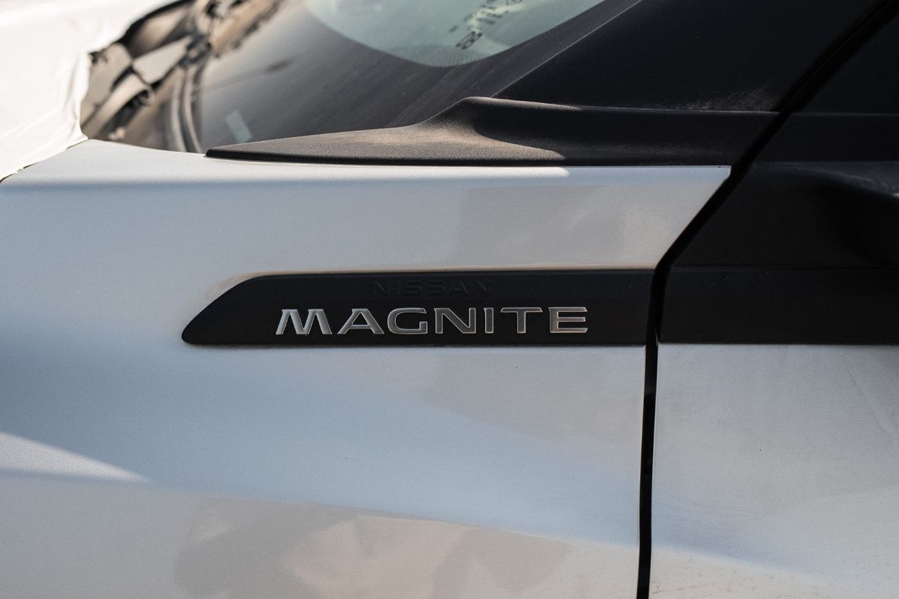 نيسان ماغنيت SL