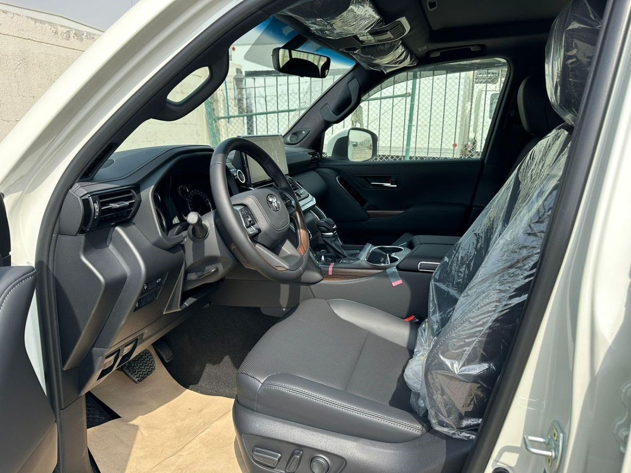 تويوتا لاند كروزر 2024 Toyota Land Cruiser LC300 GXR L2 3.3L V6 TT Twin Turbo Diesel A/T 4WD Export Only