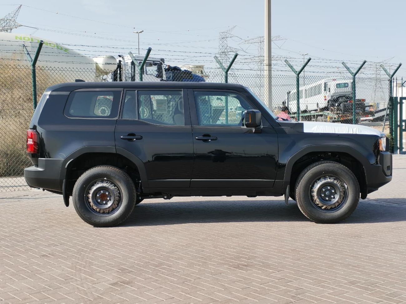 تويوتا برادو 2025 Toyota Prado Urban-E STD 7-Seater 2.4L 4-Cyl Turbo Petrol A/T 4WD Export Only