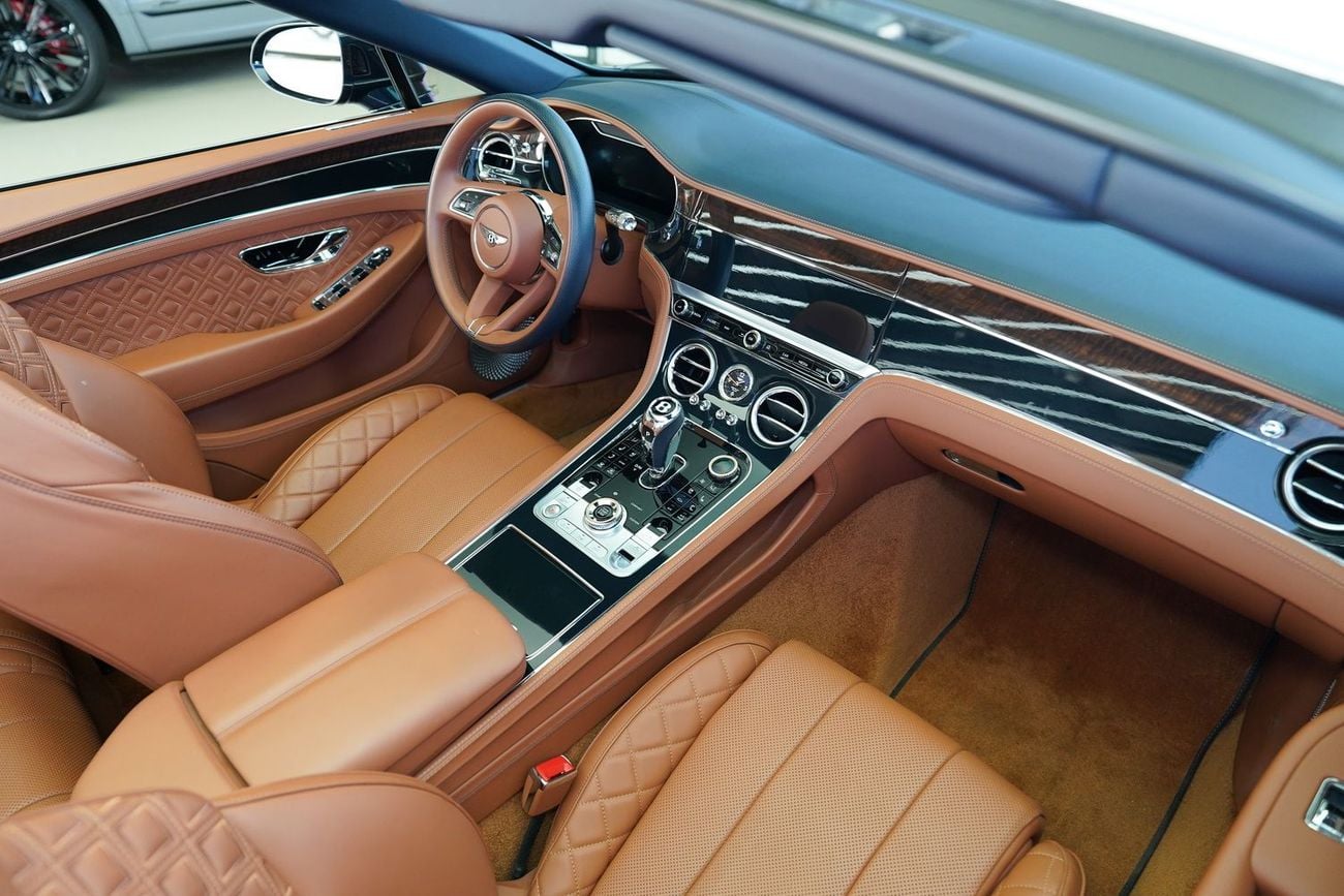 بنتلي كونتيننتال جي تي سي V8