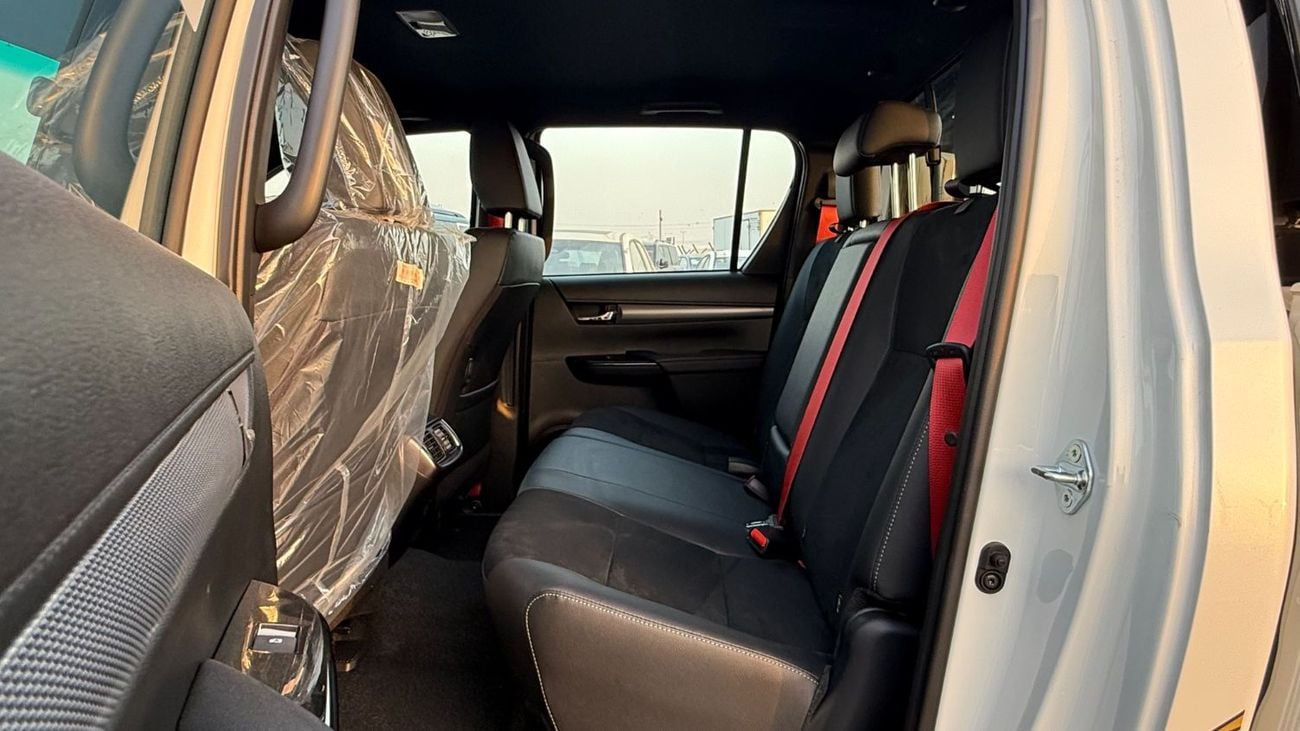 تويوتا هيلوكس GR Sport 4.0L