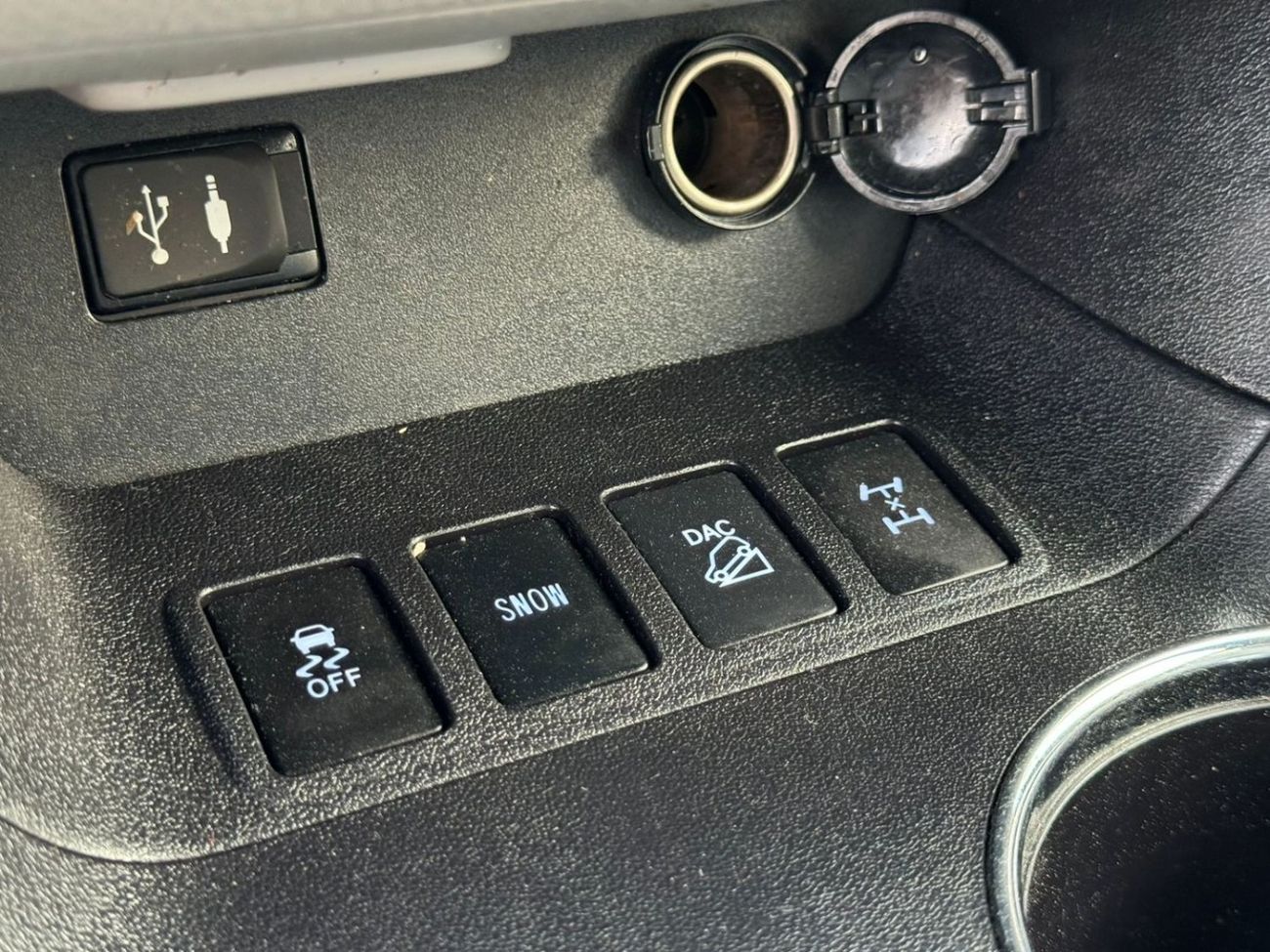 تويوتا هايلاندر TOYOTA HIGHLANDER LE, 4x4, FULL OPTION